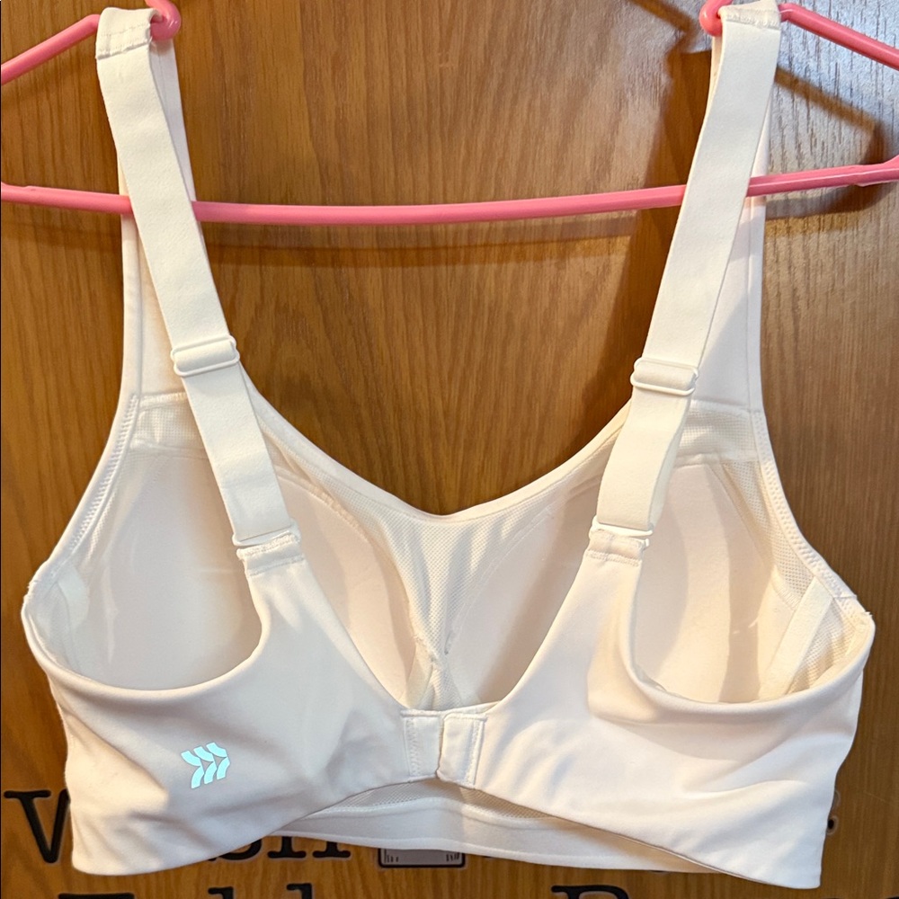 All in Motion Soft Cream Bra - Picture 2 of 3